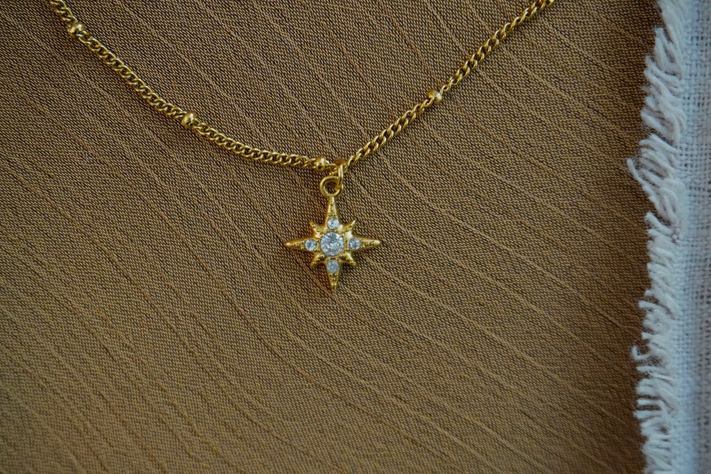 Stela Necklace