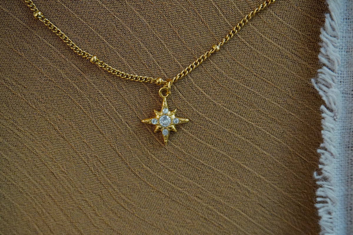 Stela Necklace