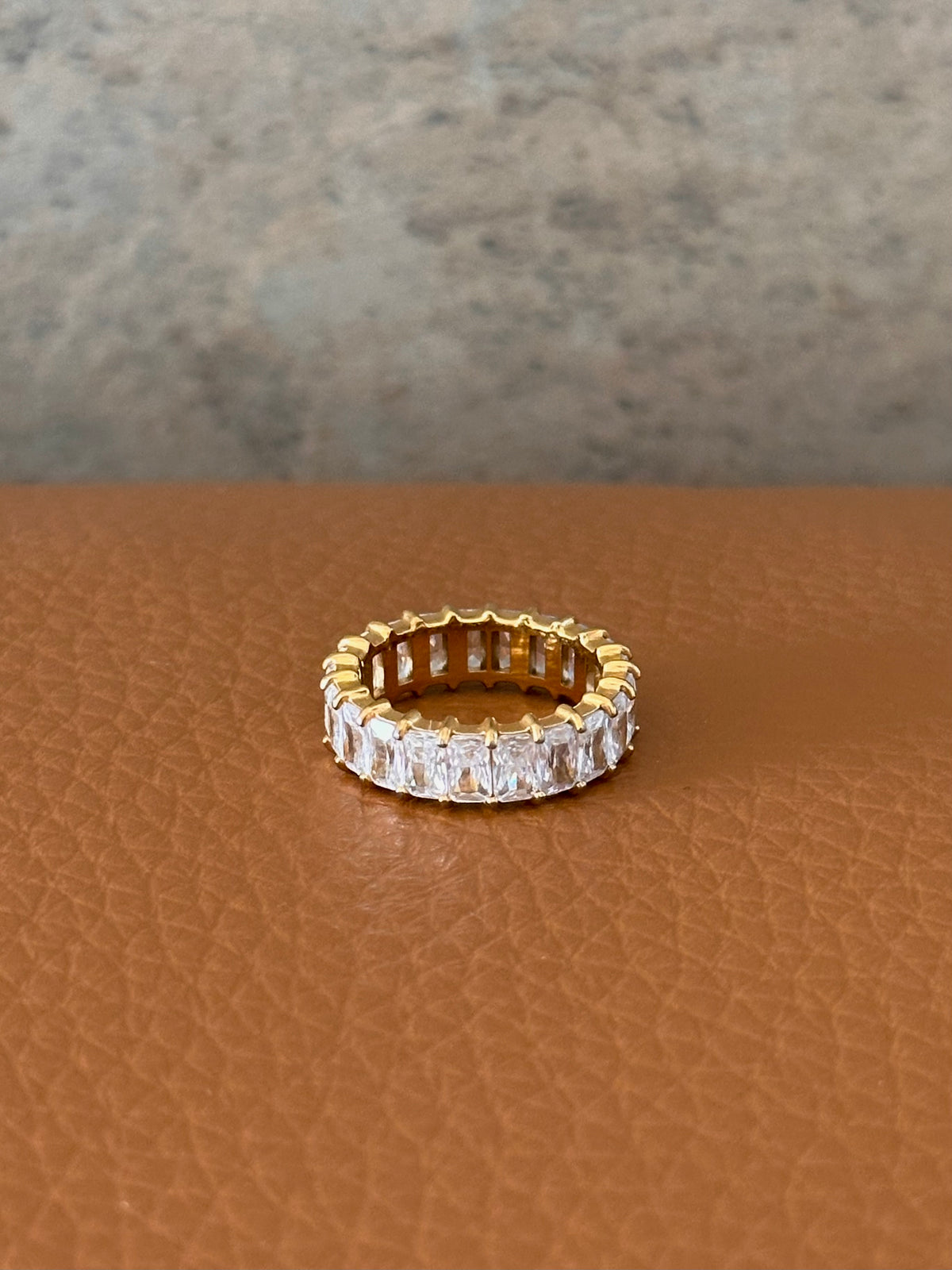 Tiff Ring